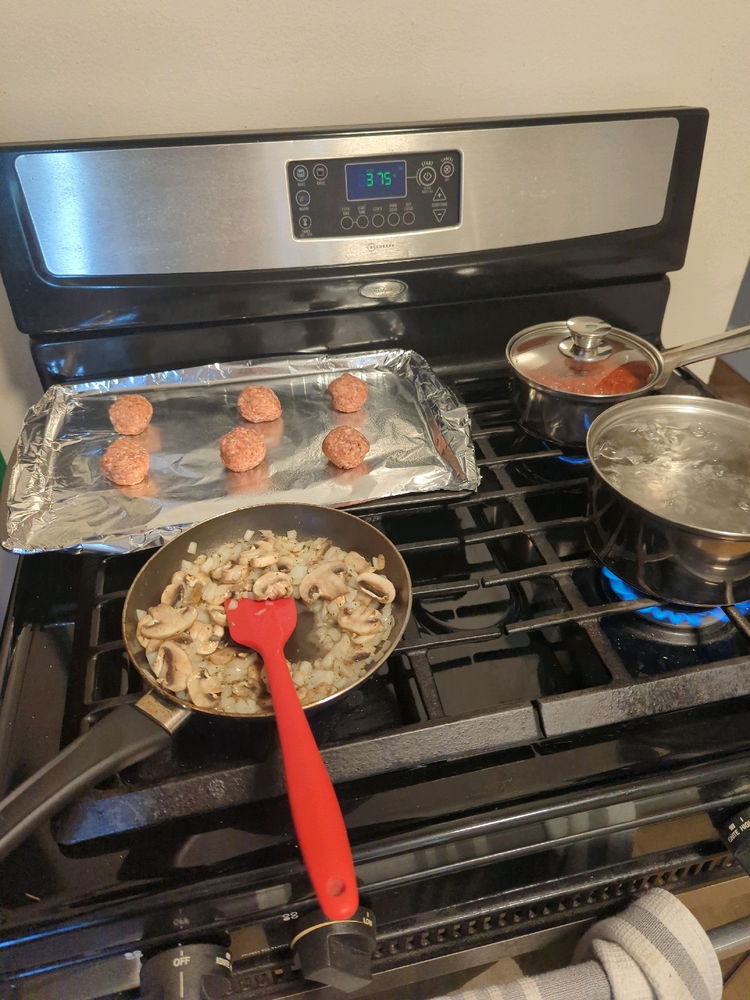 I may not be a chef, but I'll cook for ya 👨‍🍳