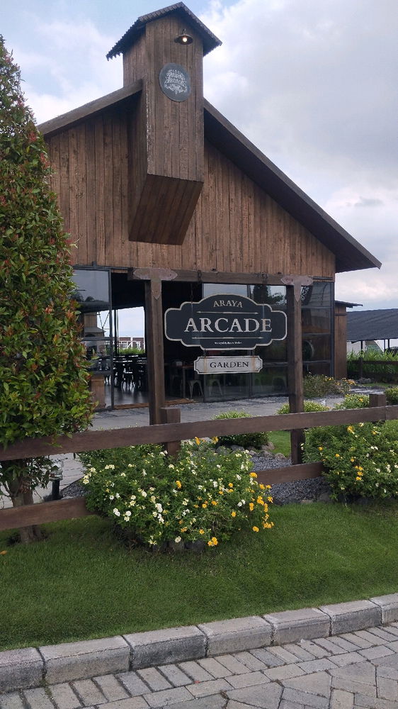 Araya Arcade-Malang