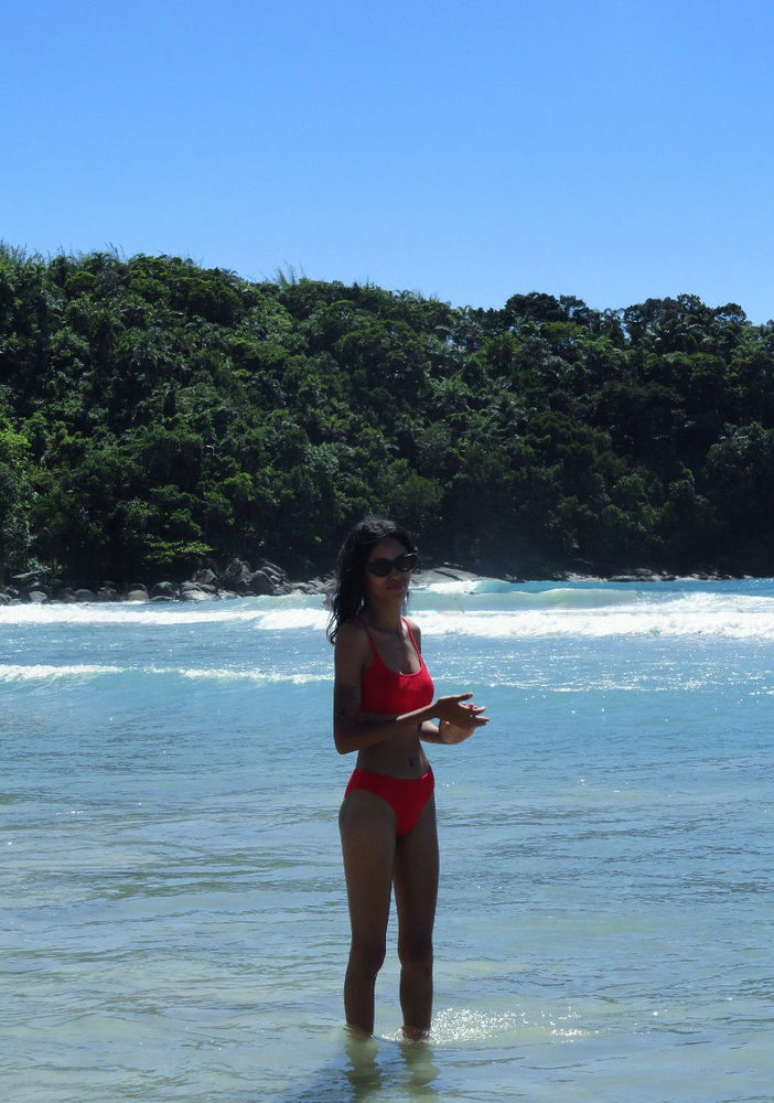 Que saudades da primeira e única vez que eu vi o mar.