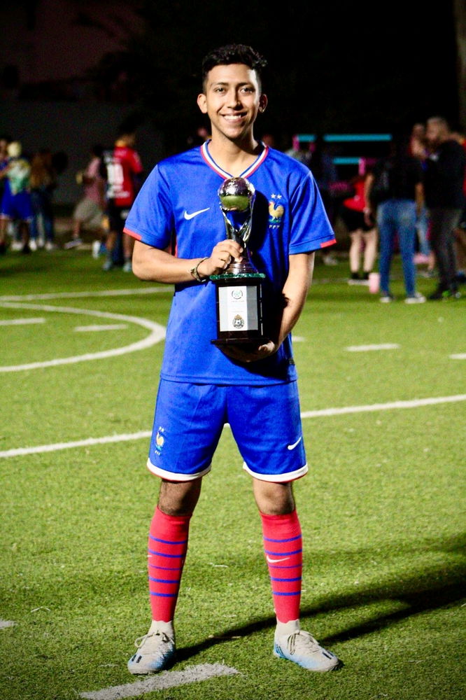 🏆