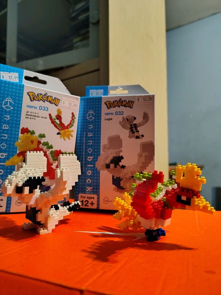 Hells yeah I finally got both. all I need is moltres and articuno in I got all legendary bird type 😜🤘 they look sick 🫠
