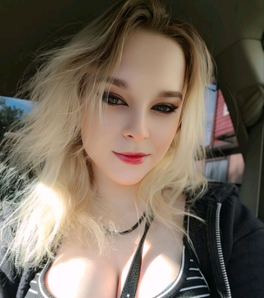 Finally learnt how to do a red lip that suits me every day 💋