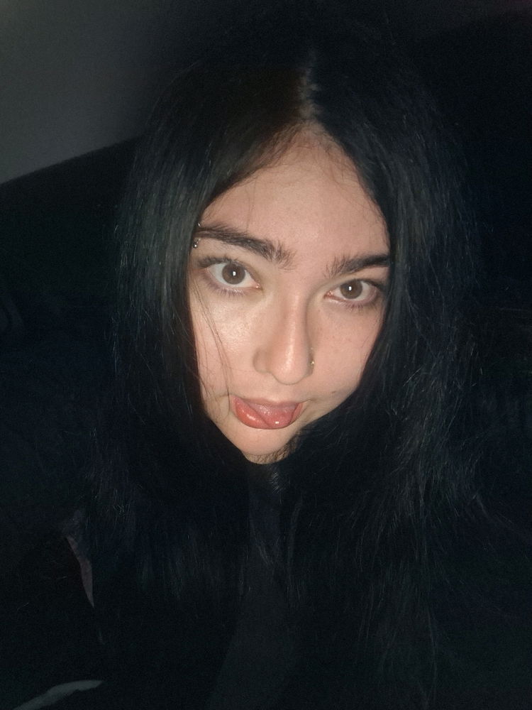 Holi Uwu<3