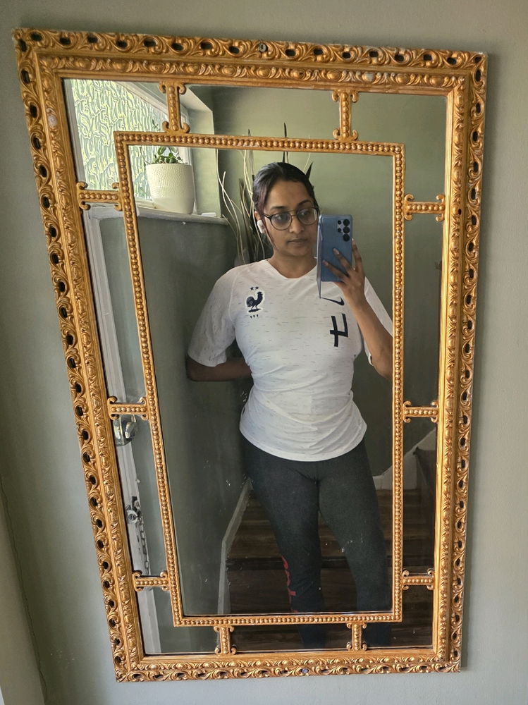 When you get a Men's football top and it is the most unflattering cut 😅🥲