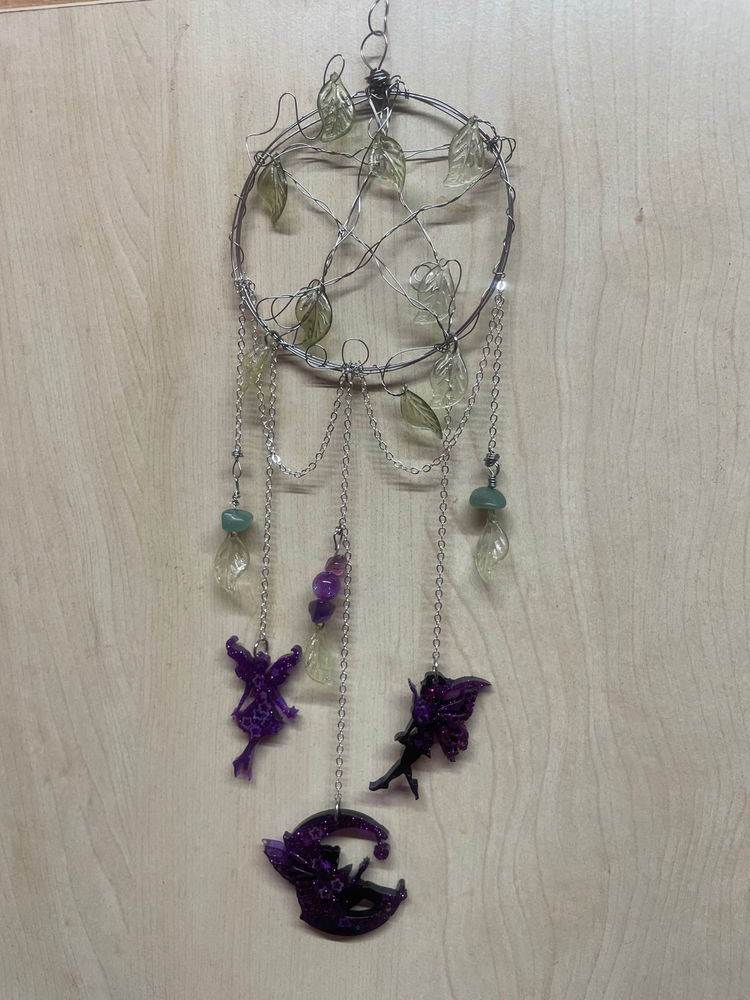 Wall pendant