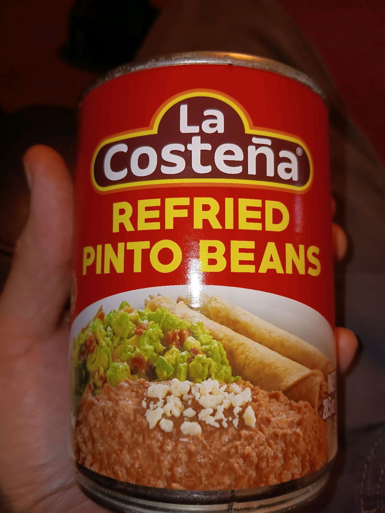 Ok maybe I'm dumb? but I was going to eat this.....Preparation instructions are as follows....."BOY THIS IS MEXICO 🇲🇽  WE AINT TELLING YOU JACK ABOUT HOW TO EAT THESE BEANS!" 😭 VIVA MEXICO!  🇲🇽