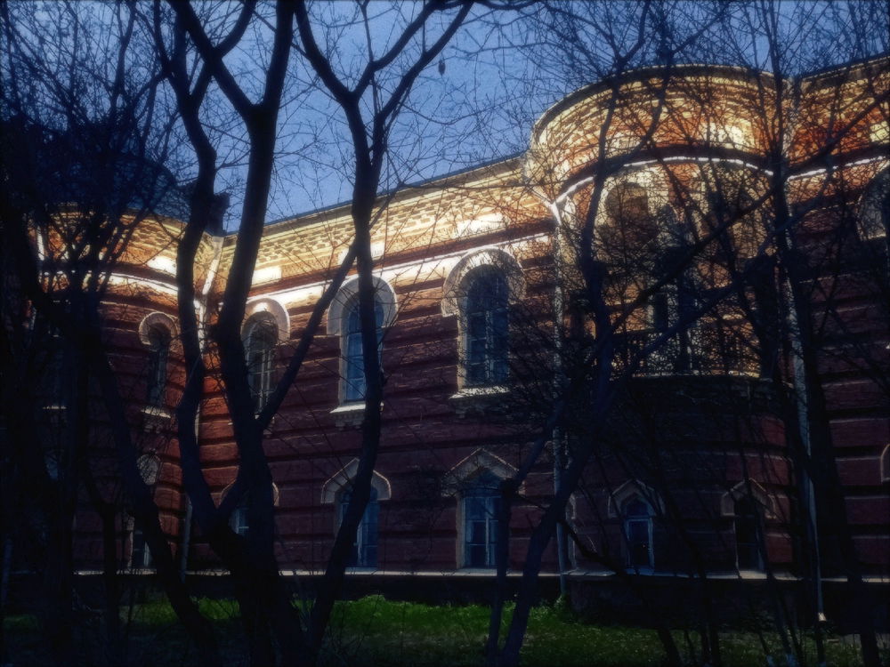 The illuminated architecture delights my eyes