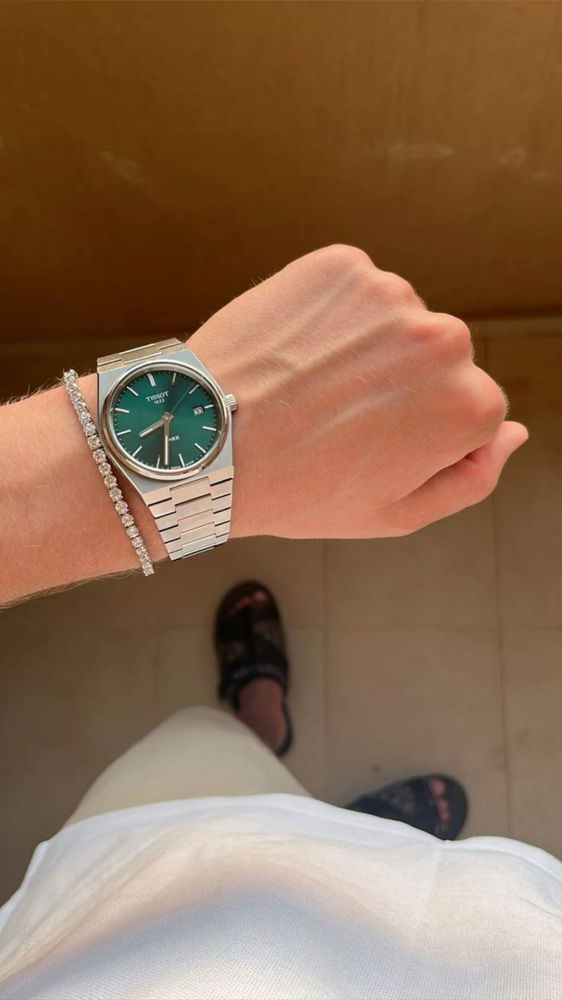 If you give value to time
Time will definitely value yours. 🔱