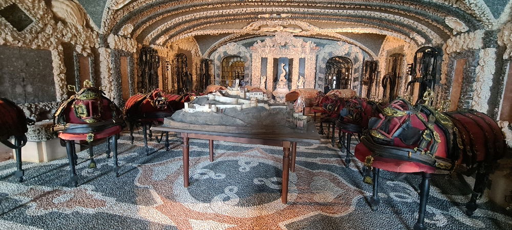 Inside the Palace on Isola Bella 🇮🇹
