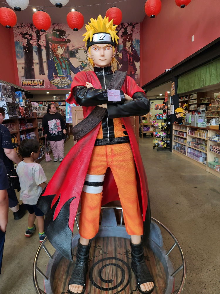 Anime statues