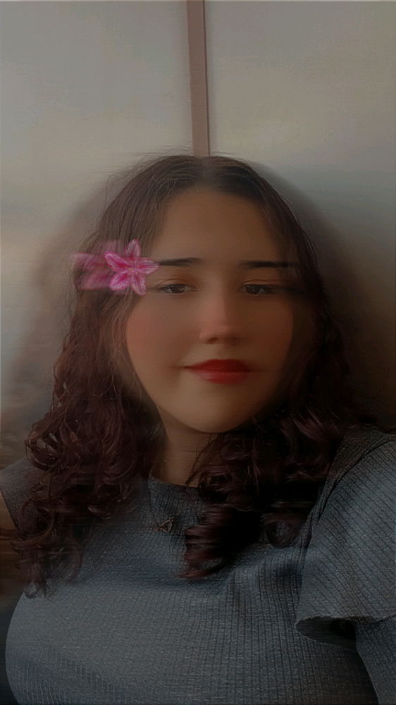 Happy birthday to me 
Parabéns para mim