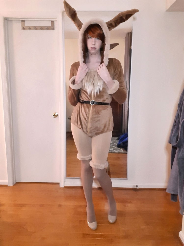 I did a fun Eevee cosplay!