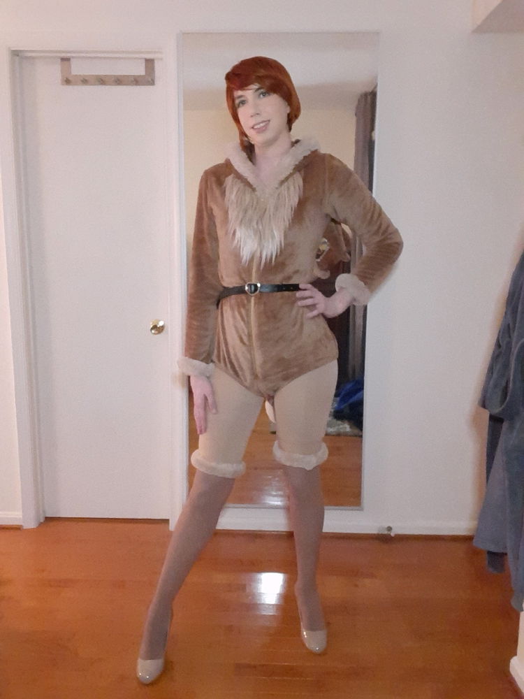 I did a fun Eevee cosplay!