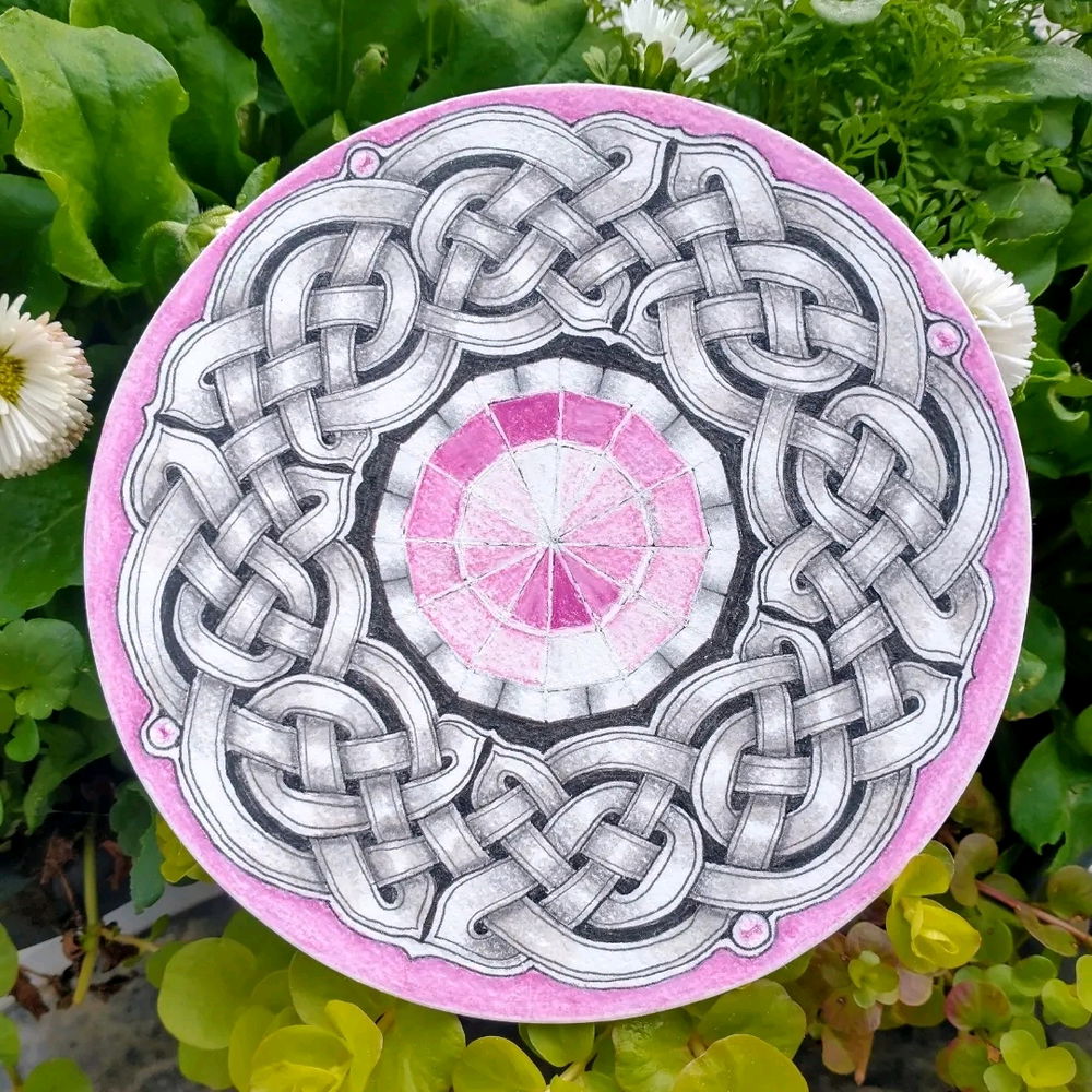 Celtic knot and gem