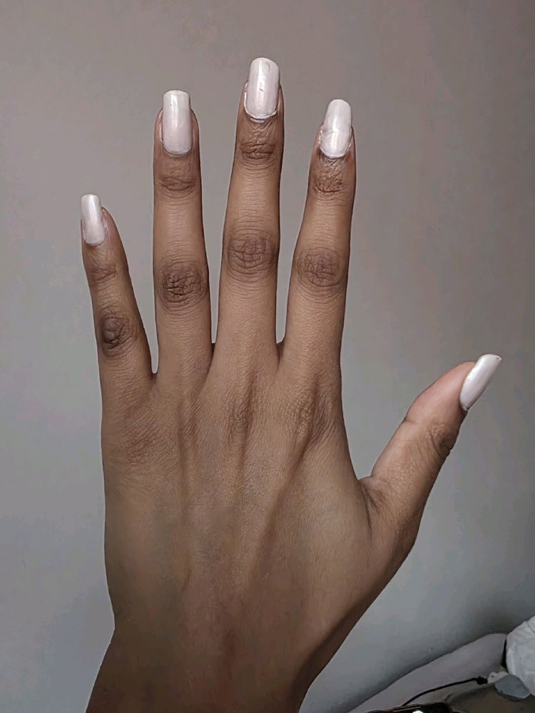 Haven't painted my nails in over a year.. shoddy job, and I couldn't find the nail file, but I don't care 💅🏽