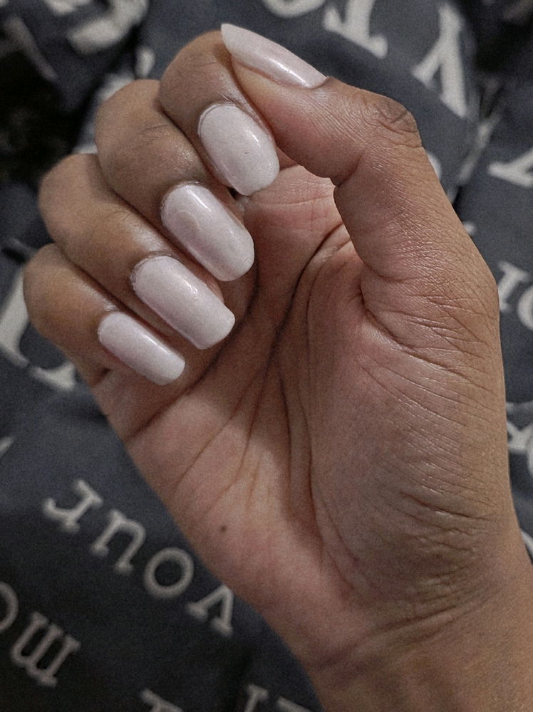 Haven't painted my nails in over a year.. shoddy job, and I couldn't find the nail file, but I don't care 💅🏽