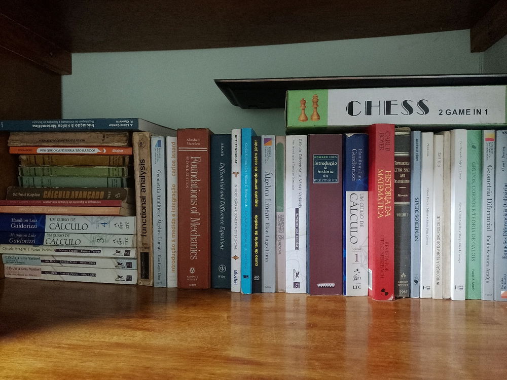 Pequena biblioteca