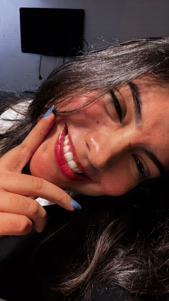 I'm Miss sugar pink, liquor, liquor lips 💋🧸