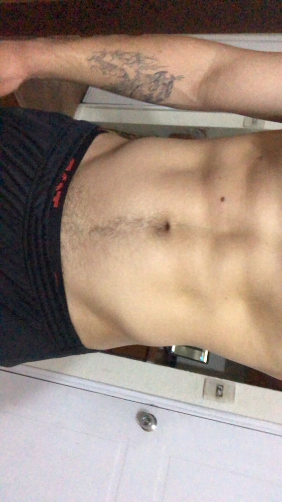 👽