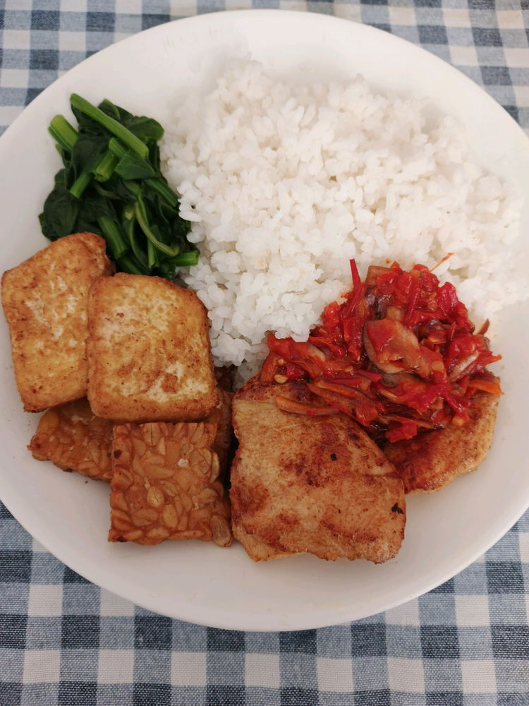 Homemade Tempe and Tahu, Indonesian foods in Türkiye