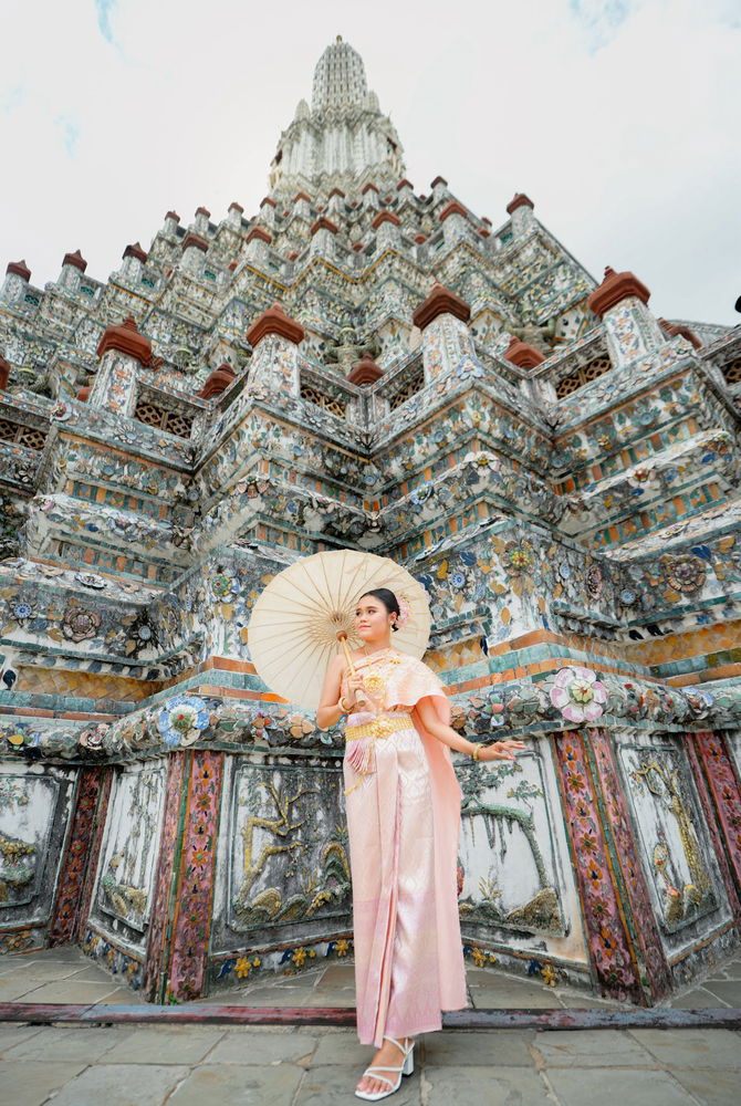 Wearing the traditional clothes from Thailand 🙏🏻🙏🏻🙏🏻😁