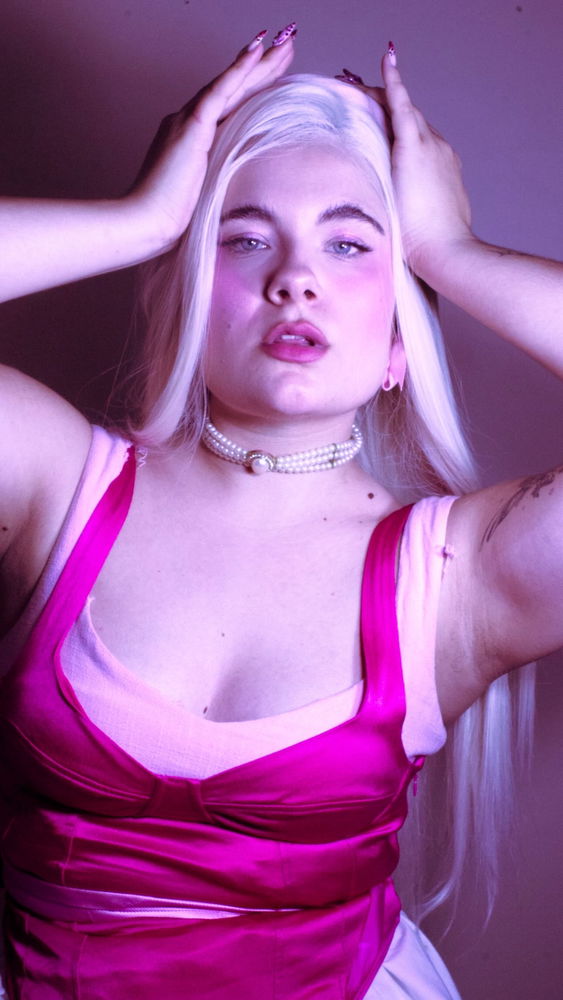 pink is the new black 💓💗