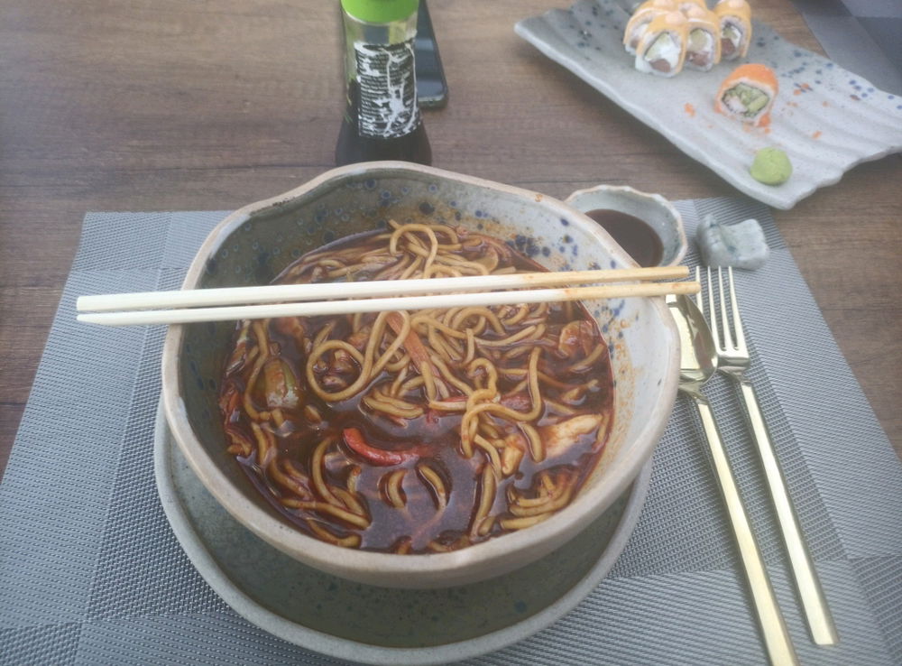 Chicken ramen and some sushi 😊