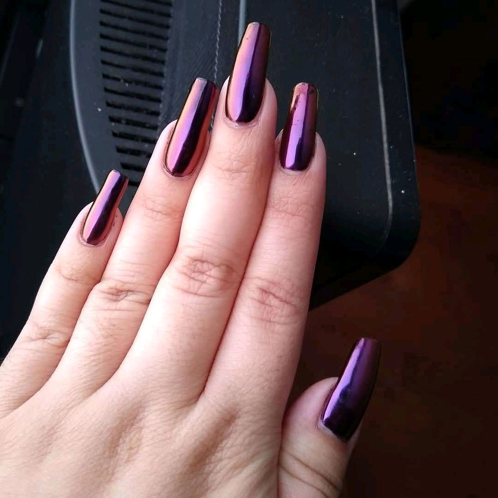 Undecided on nail colour