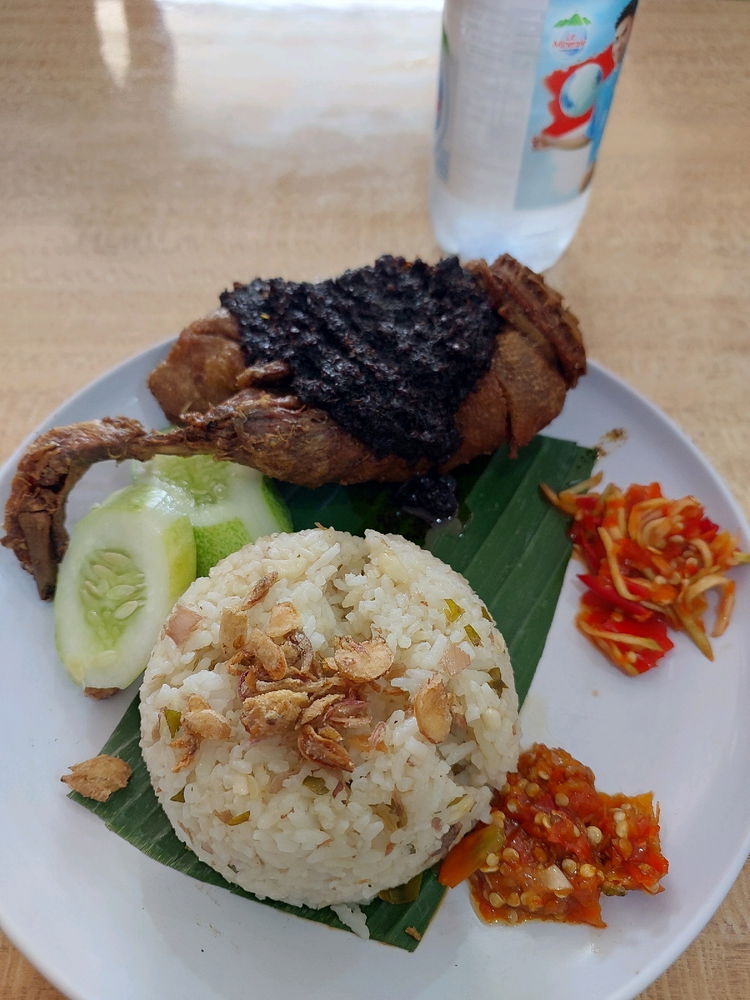 Brunchnya bebek carok