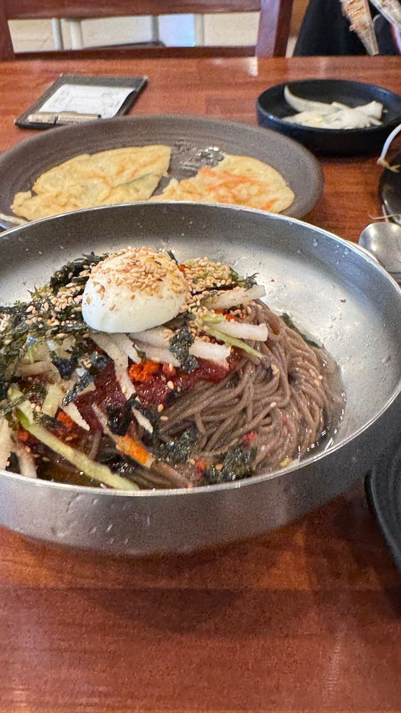 먹겠습니다:)