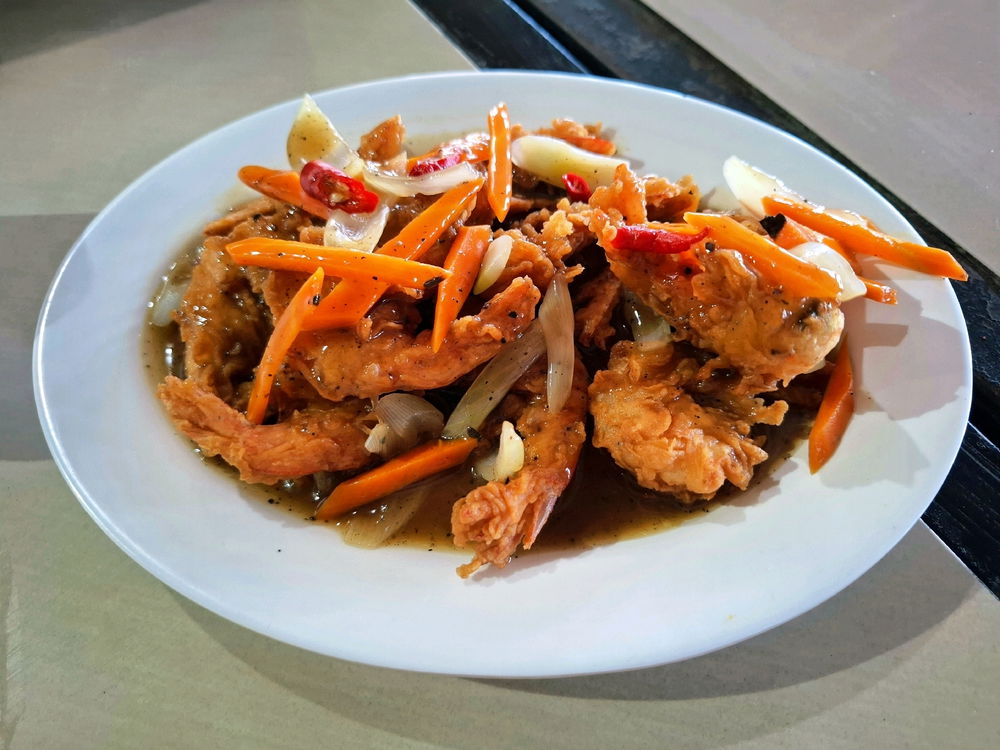 Shrimp in black pepper sauce