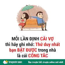 ĐỒNG LÒNG
                     **Giọt Nắng Pha Lê**
-------------------------------------------
Ngọn đèn dầu hạnh phúc
Đặt giữa đời bão giông
Mình gặp nhau đúng lúc
Thắp lửa tình mênh mông.

Bốn bàn tay chắn gió
Đôi trái tim ấm nồng
Mình đồng cam cộng khổ
Đủ sức vượt cuồng phong.
