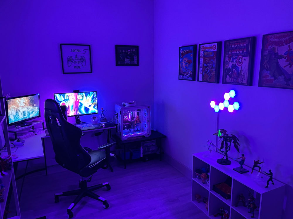 Interested in seeing others’ gaming set ups!