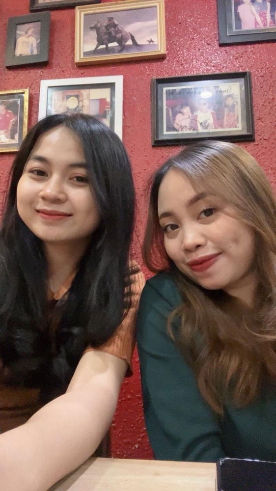 Get some food with bestiee