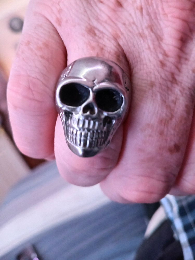 💀😊