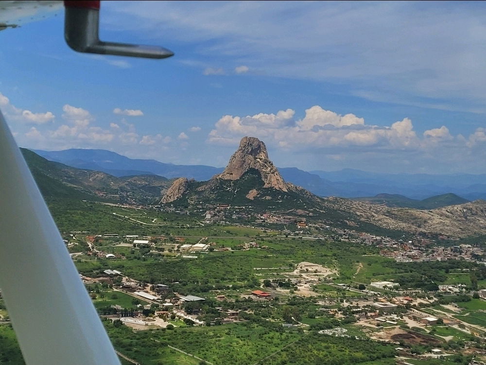 La peña desde otro ángulo :)