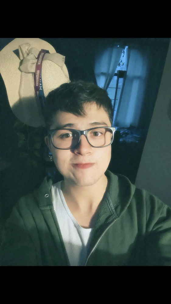 HOLAAAA