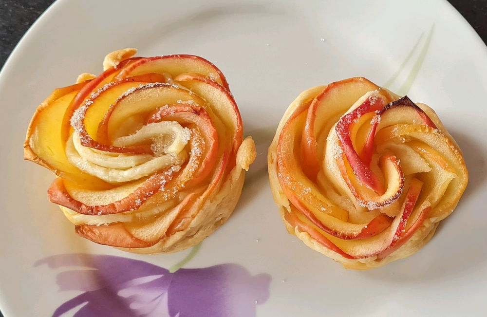 Tartes aux pommes en forme de roses 🤗🤗 c'est une réussite