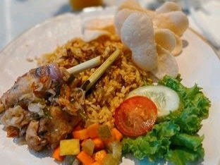 So many delicious foods, so little space for those foods in our belly
