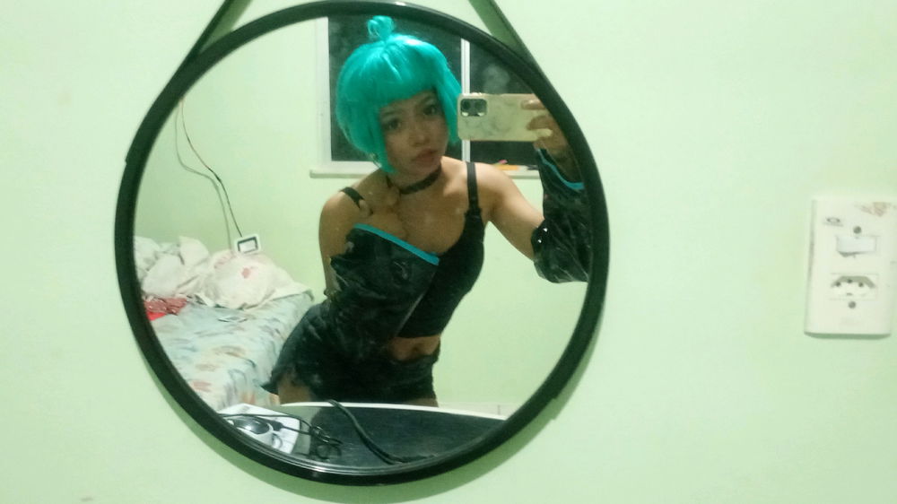 Miku cabelo curtinho 💙🤍