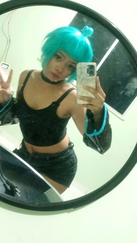 Miku cabelo curtinho 💙🤍