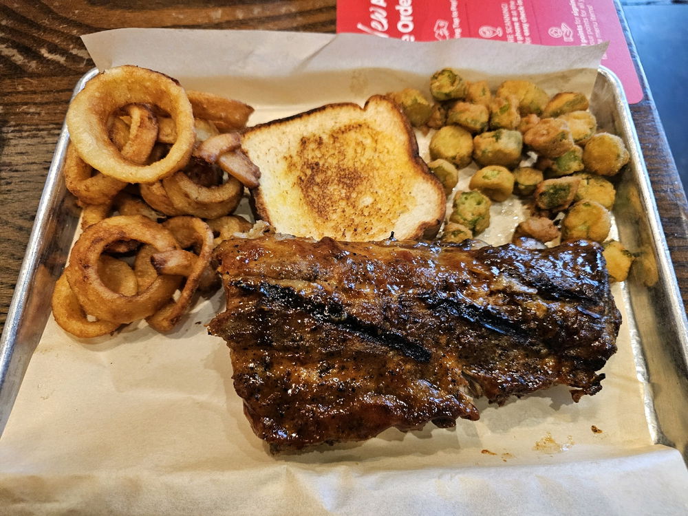 A delicious barbecue plate!