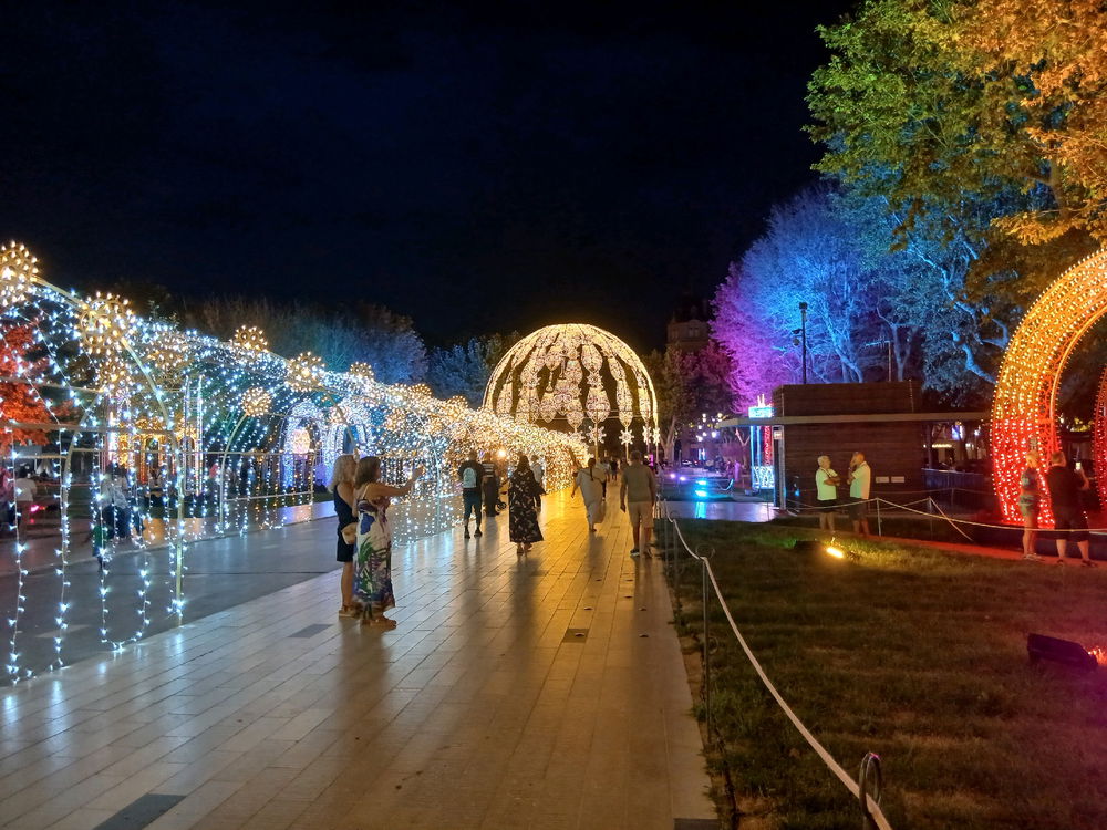 Petite promenade avec ma fille, pour voir les illuminations sur Béziers🤩