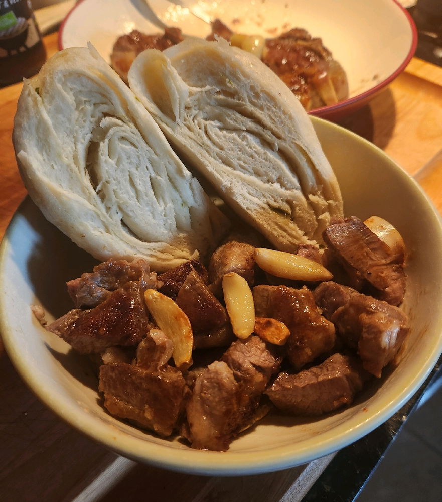 Roasted garlic lambchop
