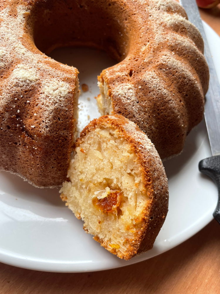 Манник с мандаринами и миндалем