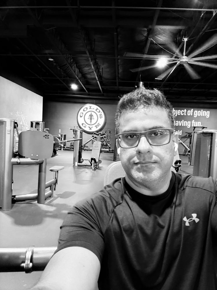 Just joined Gold’s Gym and feeling pumped!
