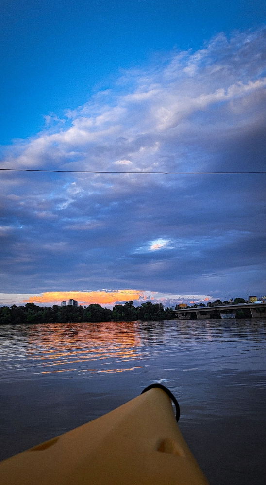 Замість тисячі слів😌😍🌅🛶