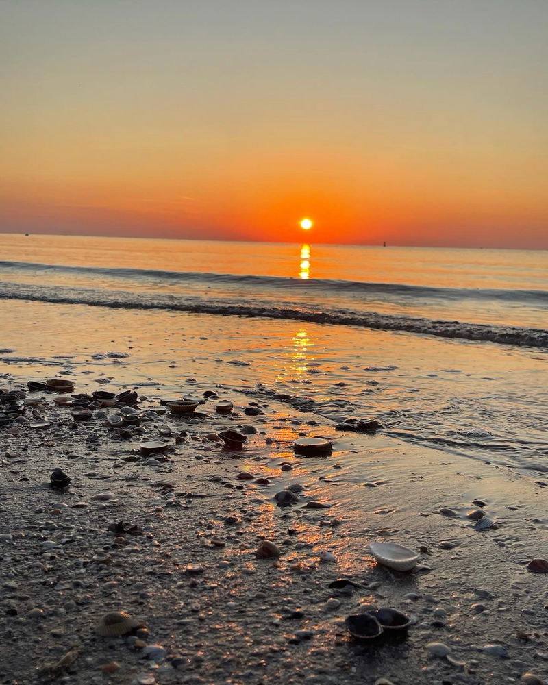 L’alba della riviera romagnola