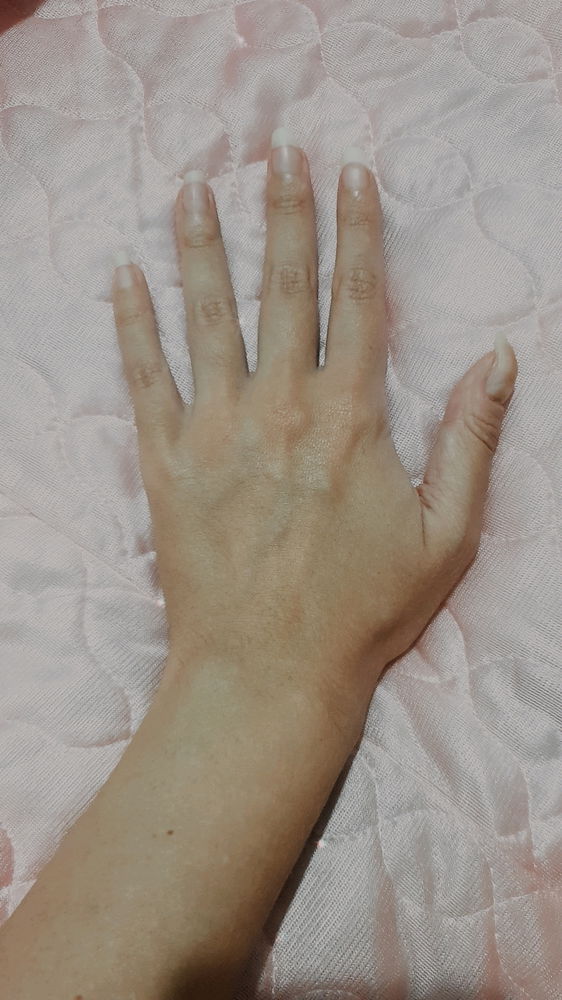 What color would be best for my nails? 🤔
