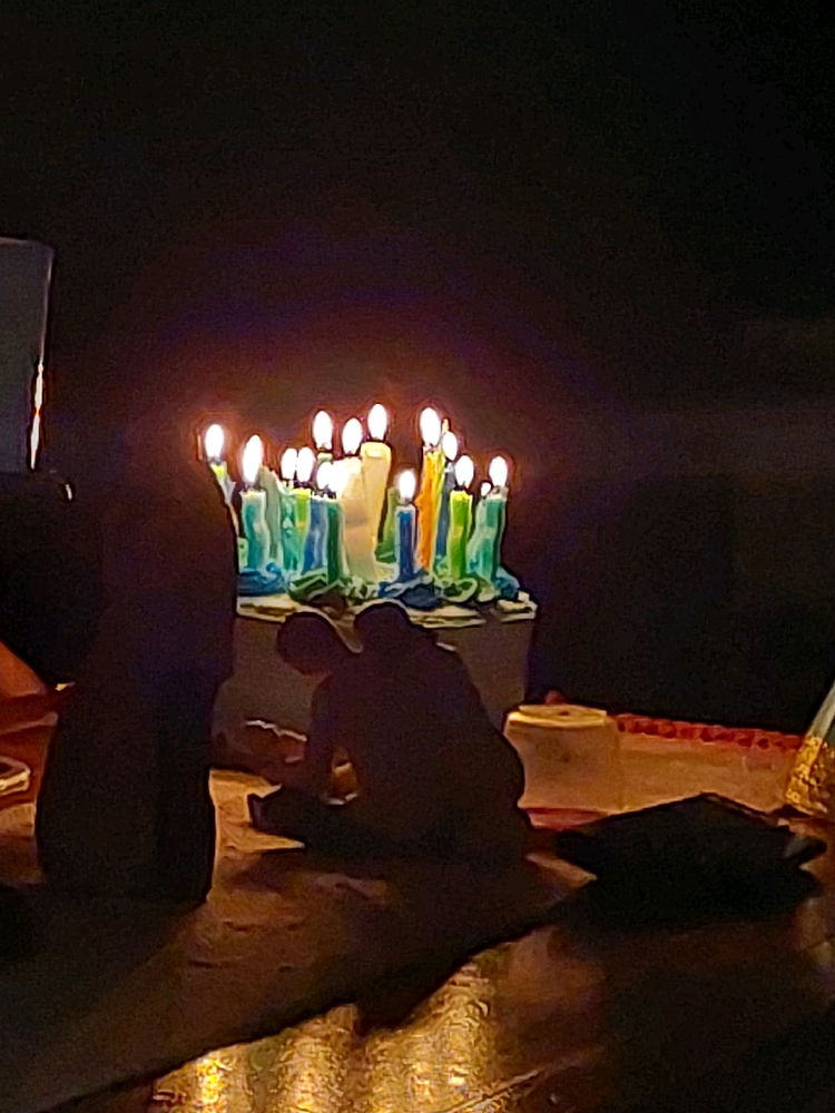 Standard birthday box cake
